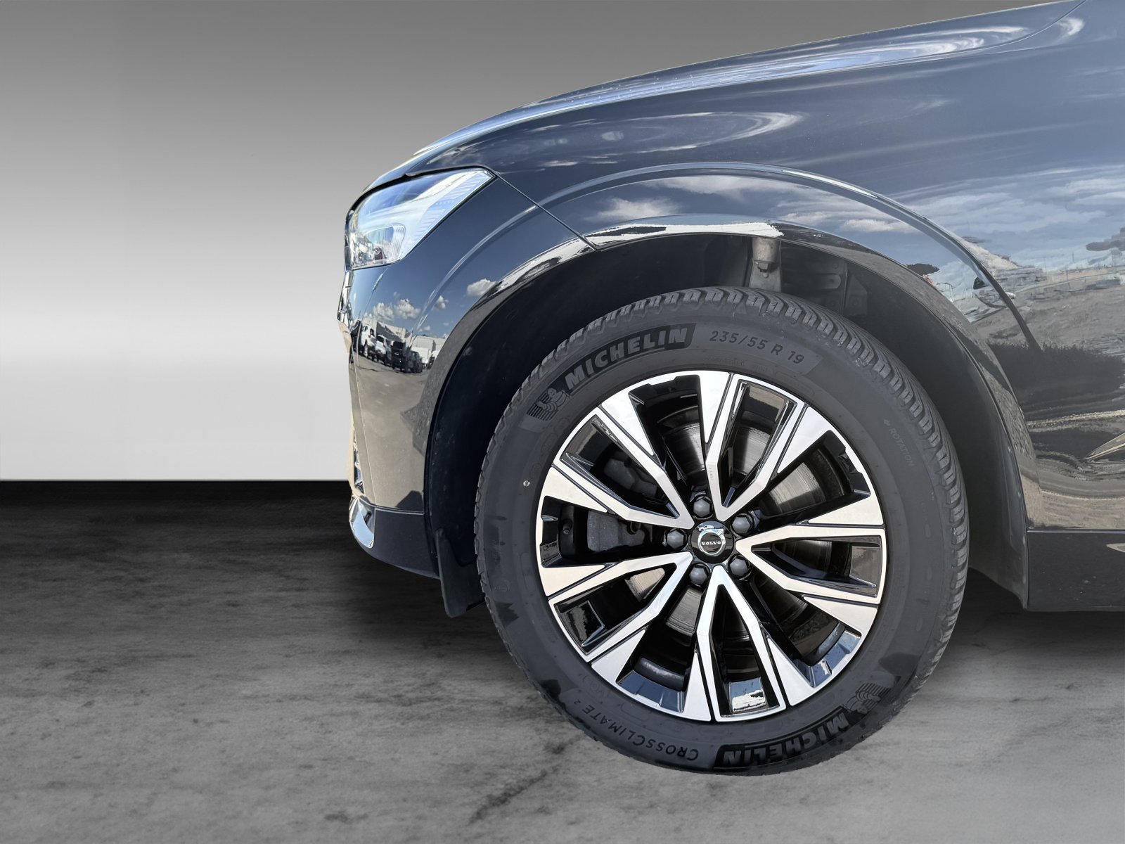 Volvo XC60 B4 Plus Dark+Business-Paket+HK+Keyless