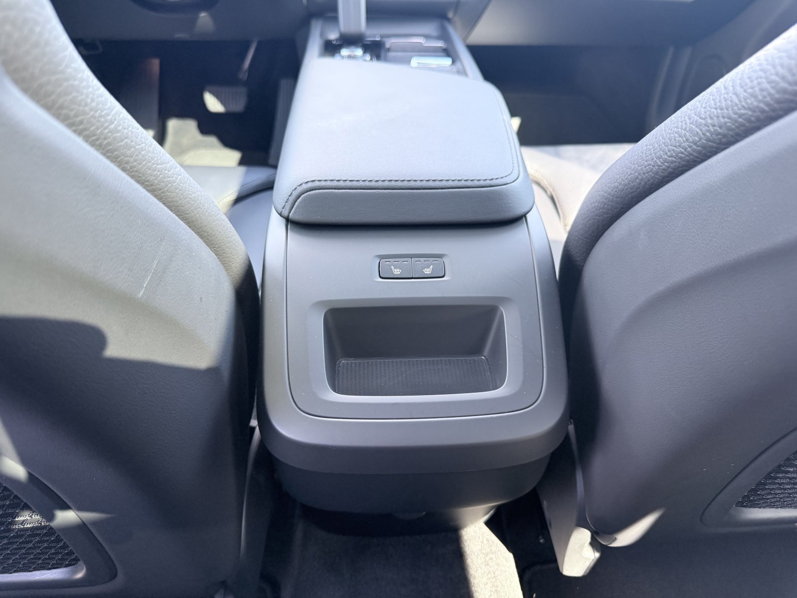 Volvo XC60 B4 Plus Dark+Business-Paket+HK+Keyless