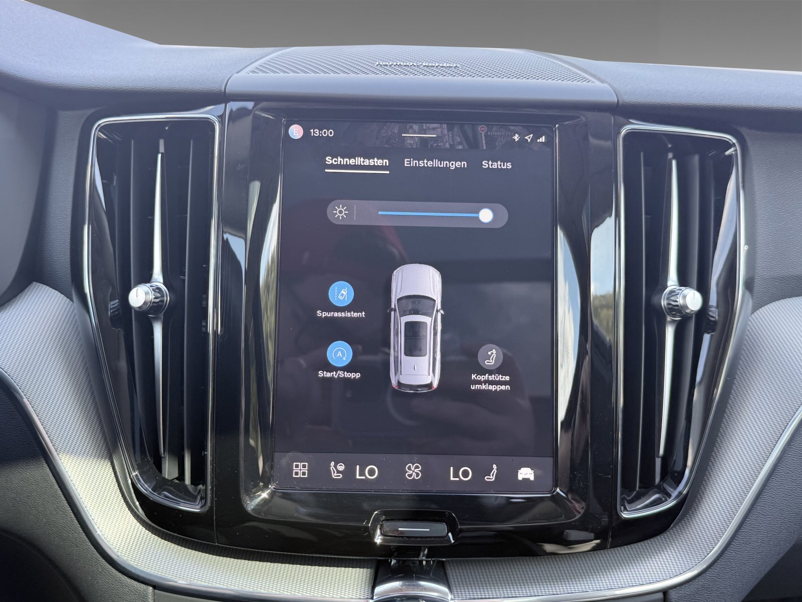 Volvo XC60 B4 Plus Dark+Business-Paket+HK+Keyless