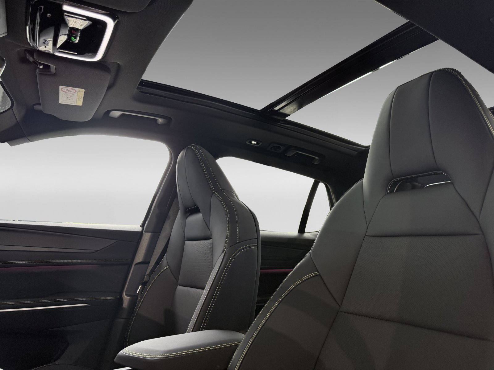 Lynk&Co 01 1.5TD More+ACC+CarPlay+360°
