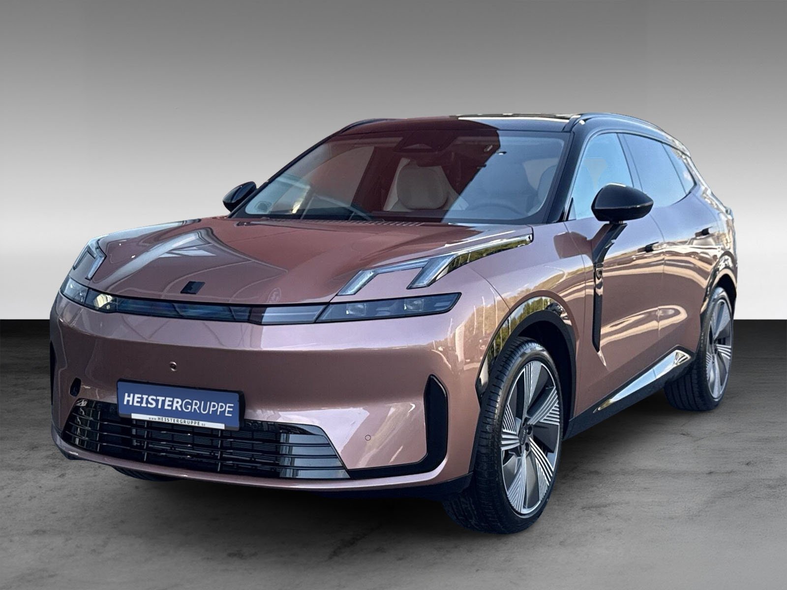 Lynk&Co 08 1.5 More+Massage+360+Matrix-LED