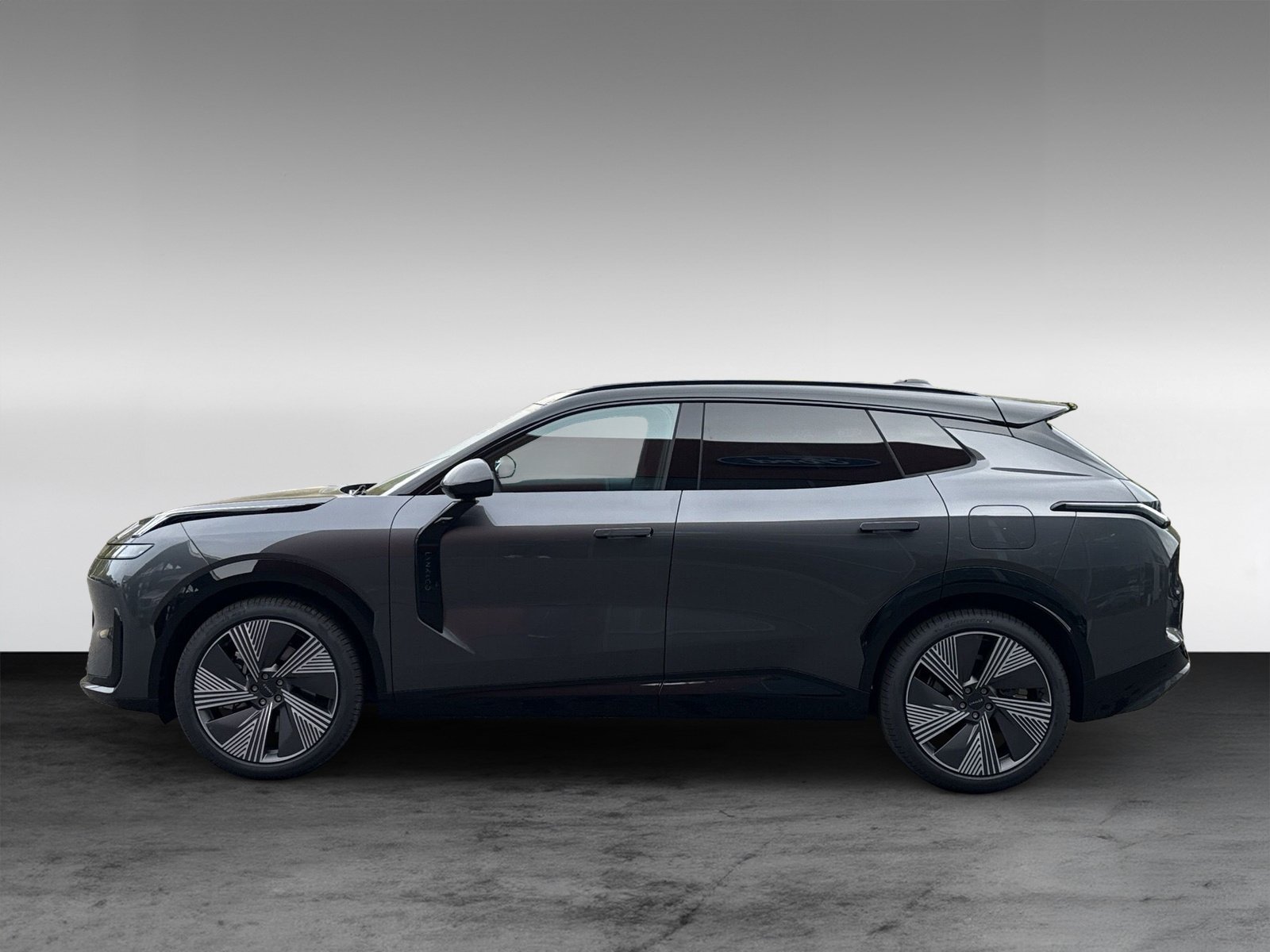 Lynk&Co 08 1.5 More+Massage+360+Matrix-LED