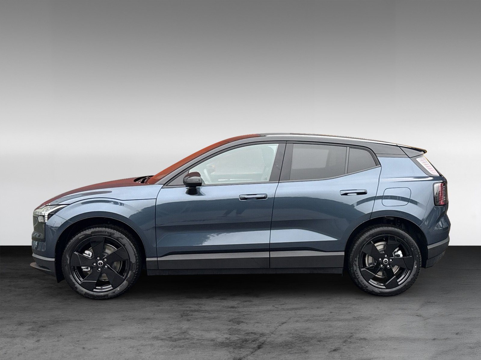 Volvo EX30 P5 Long Range Plus Black Edition+HarmanKardon+Pilot Assist+Totwinkel