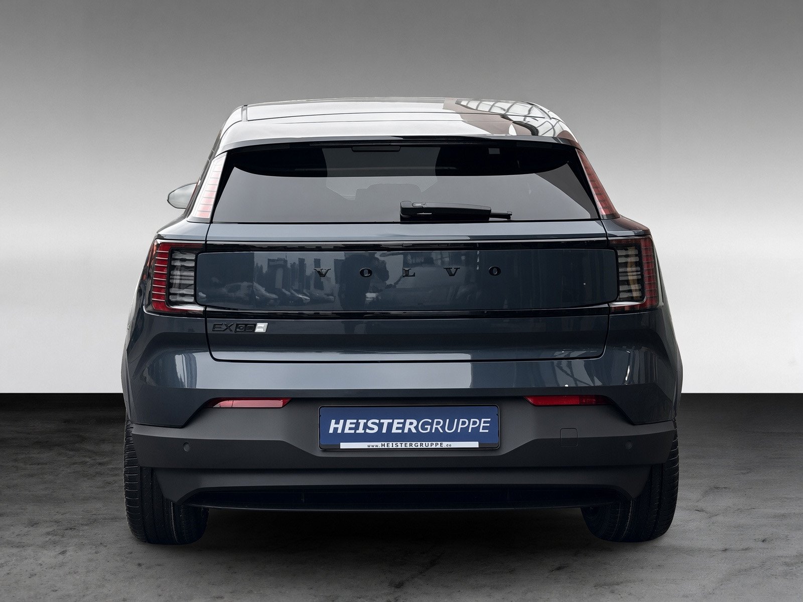 Volvo EX30 P5 Long Range Plus Black Edition+HarmanKardon+Pilot Assist+Totwinkel