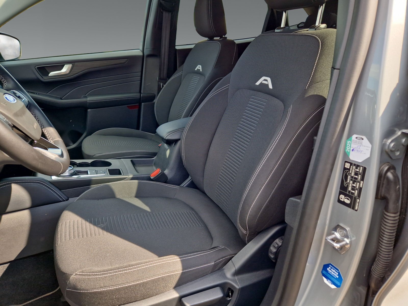 Ford Kuga Active 2.5l Hybrid FHEV 134KW(183PS) ALLRAD, Navi, Matrix-LED, Klimaautomatik, RfKamera, Tempomat, Winter Paket
