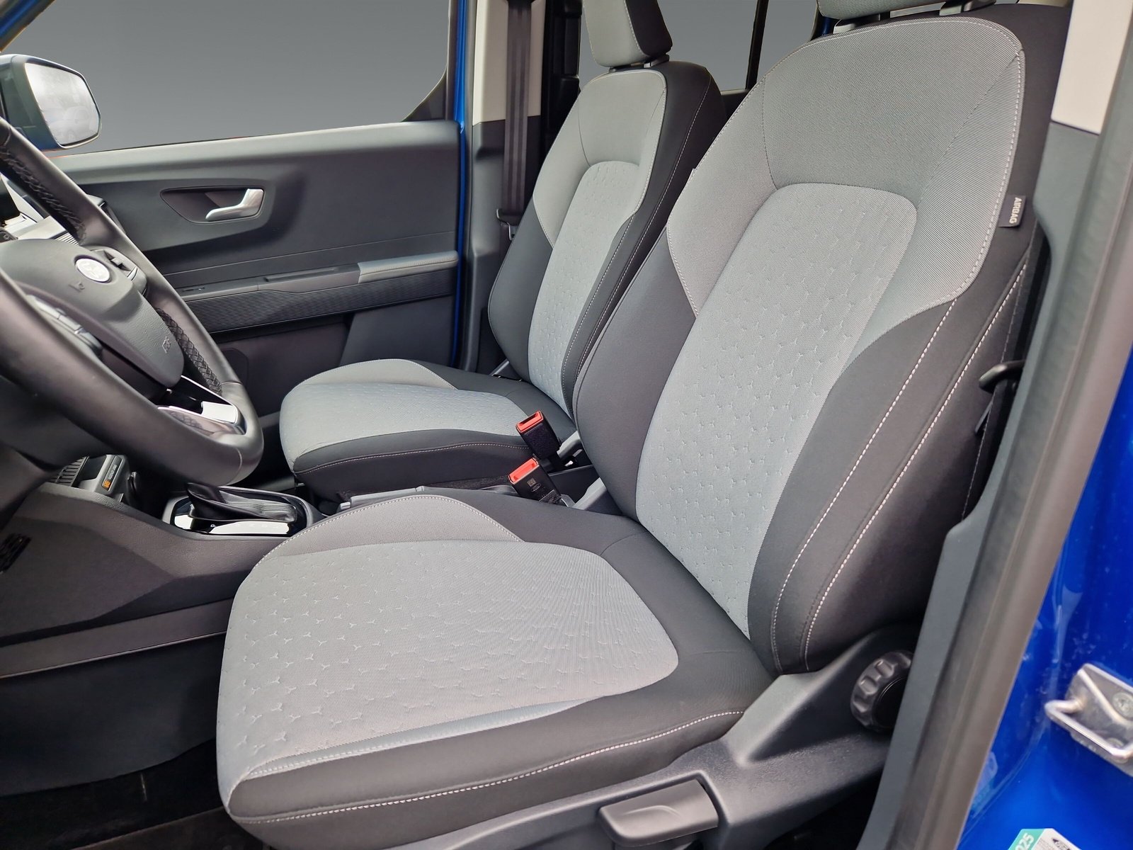 Ford Tourneo Courier Titanium 1.0 EcoBoost 92KW(125PS) Automatik-Getriebe, AHK fest, 17 Zoll LM, Sitzheizung, Navi