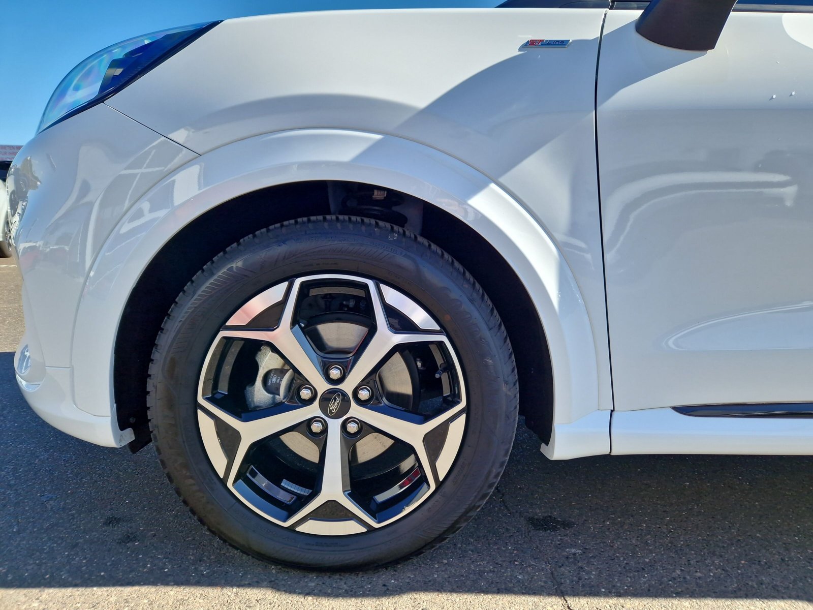 Ford Puma ST-Line X 1.0l MildHybrid 92KW(125PS) Automatik-Getriebe, Navi, Klimaautomatik, RfKamera, Sitzheizung, el. Heckklappe