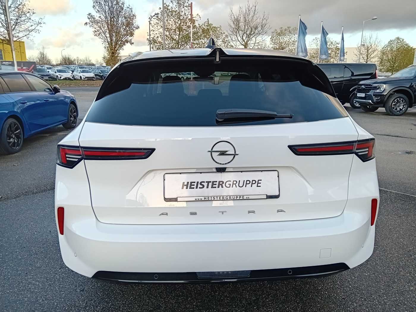 Opel Astra Sports Tourer 1.2 Elegance KEYLESS RFKAM*