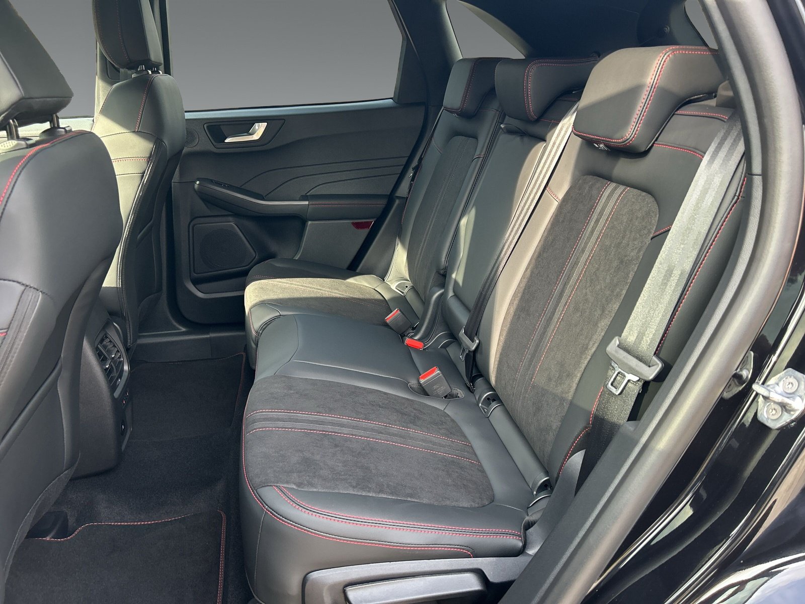Ford Kuga 2.5 Duratec Hybrid FHEV ST-Line X +AHK +360° Kamera