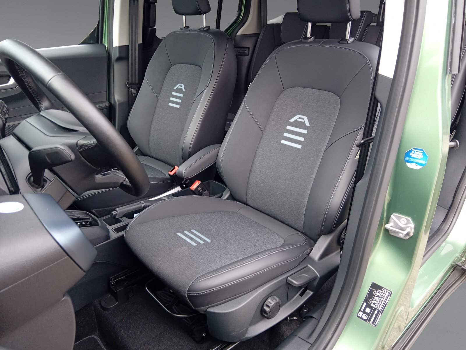 Ford Tourneo Courier 1.0 EcoBoost Active