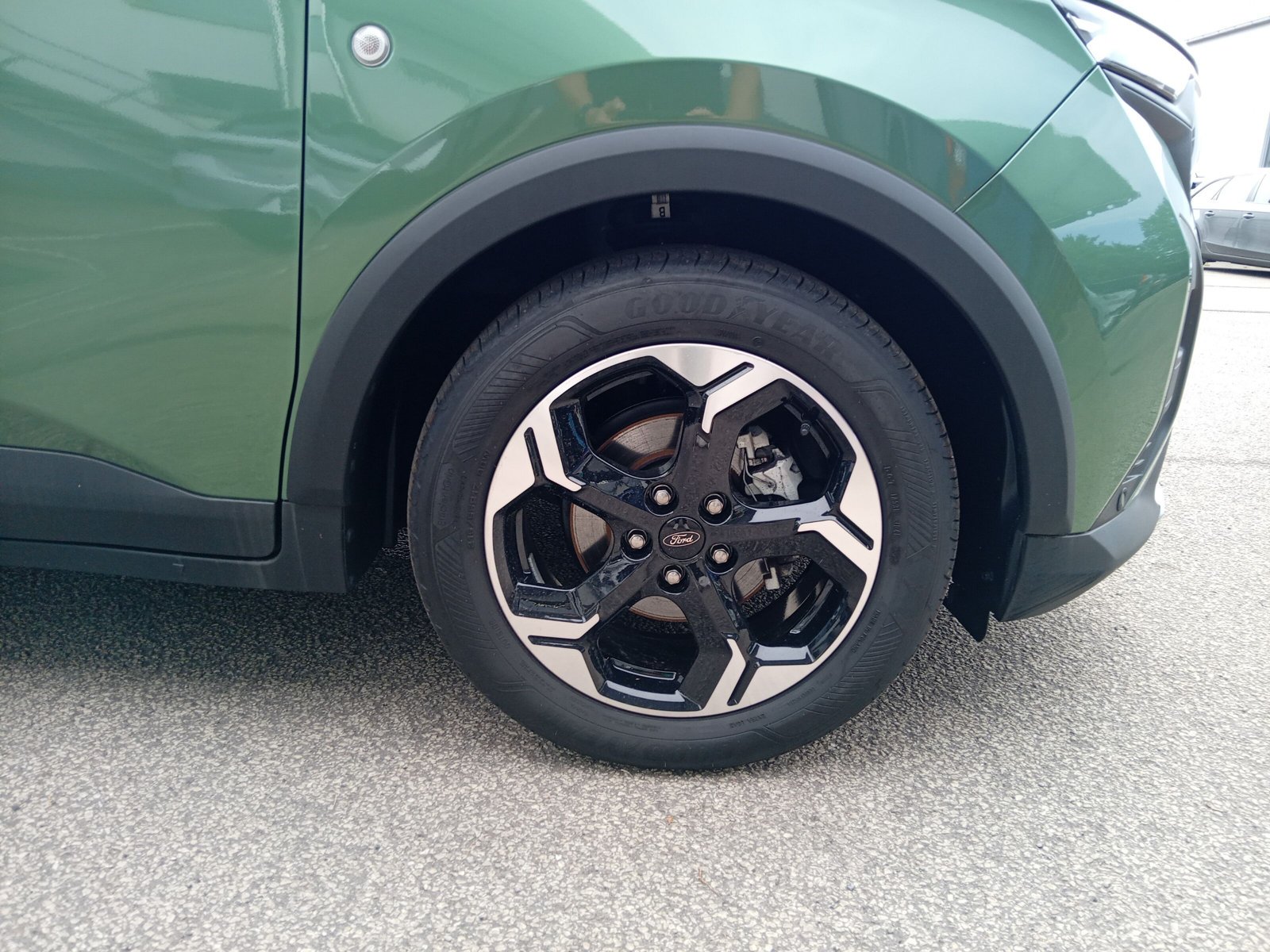 Ford Tourneo Courier 1.0 EcoBoost Active