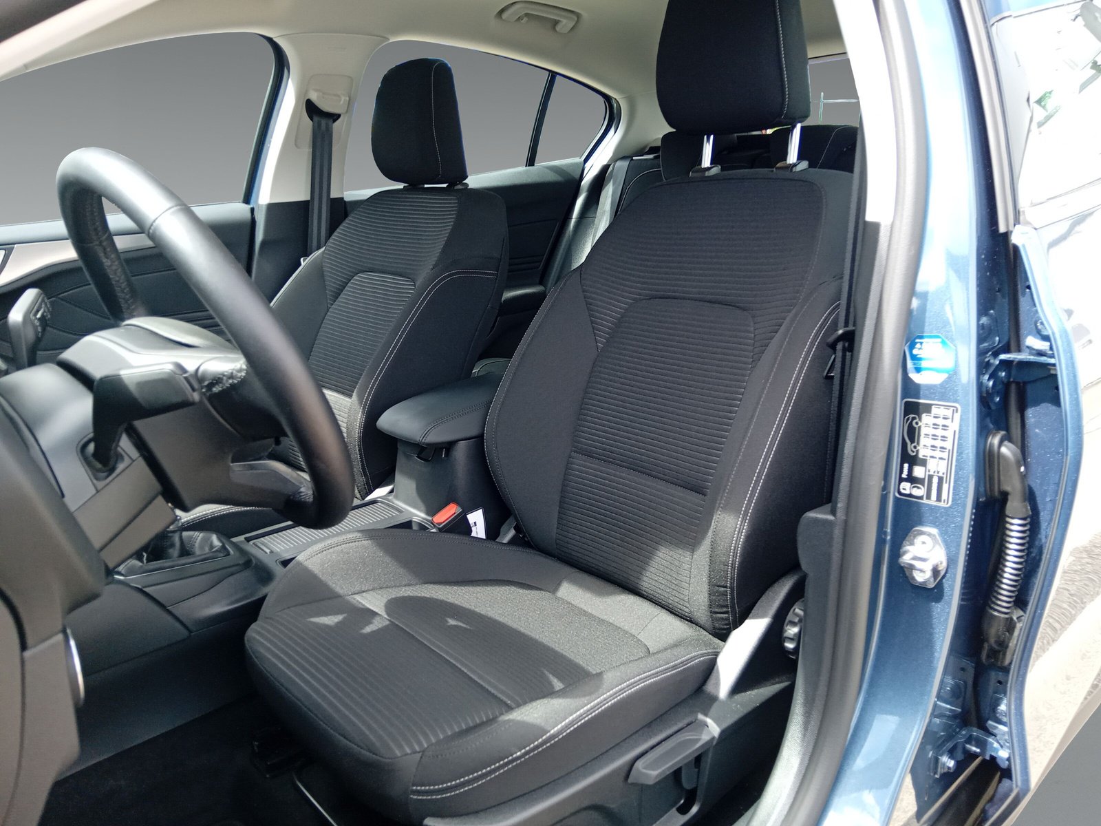 Ford Focus 1.0 EcoBoost Mild-Hybrid Titanium KAMERA