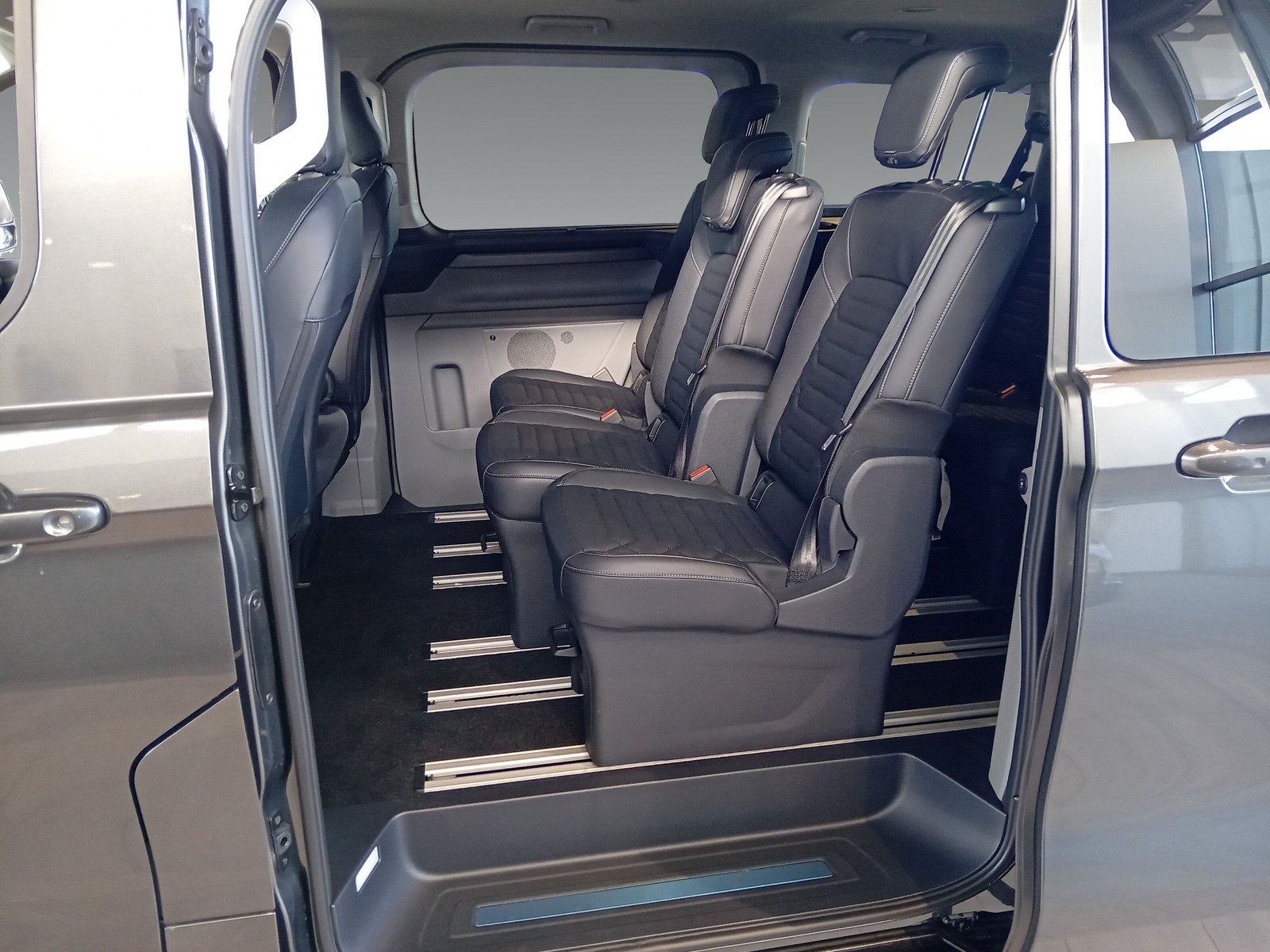 Ford Tourneo Custom 2.0 EcoBlue 320 L1 Titanium X FWD