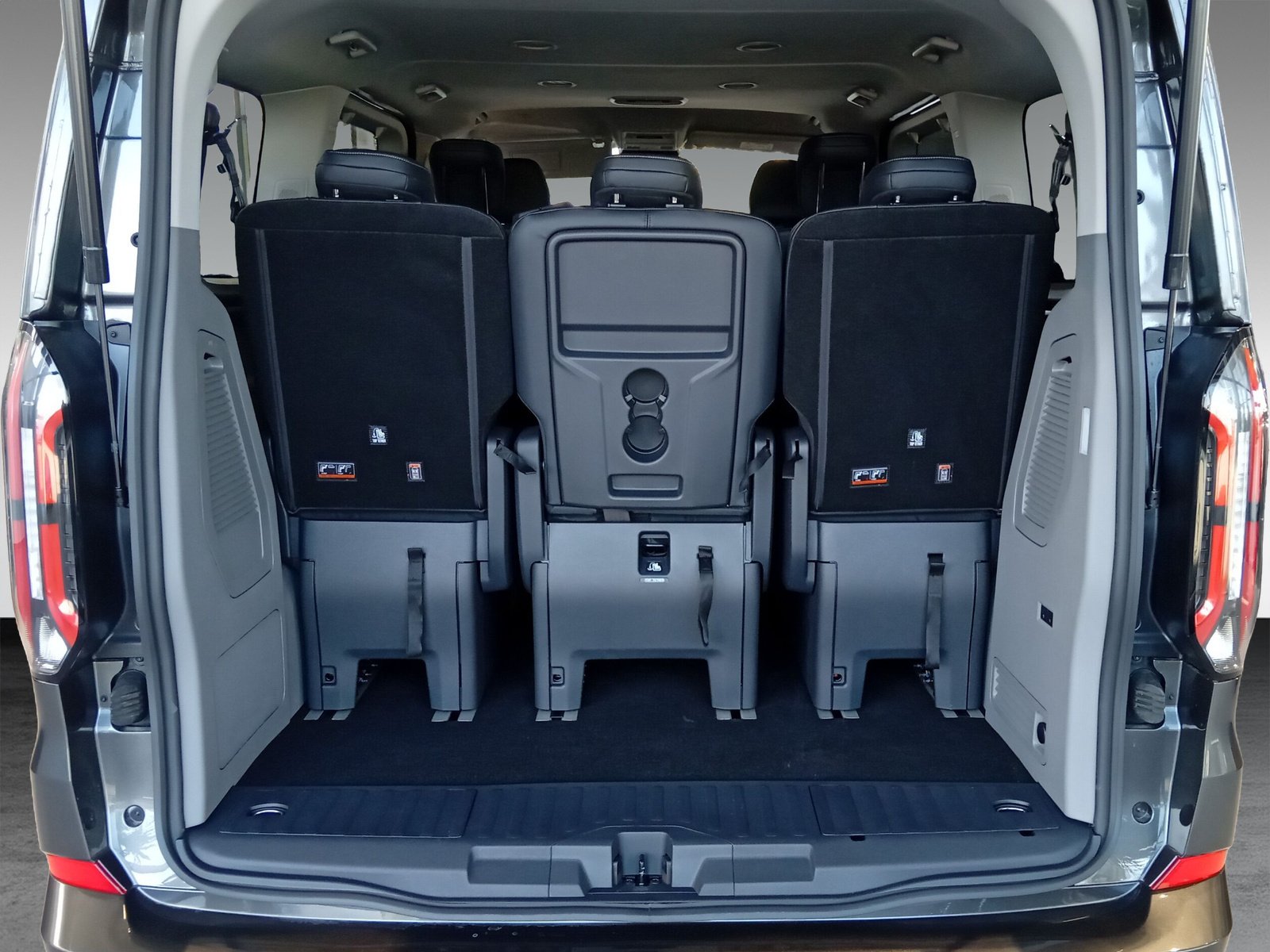 Ford Tourneo Custom 2.0 EcoBlue 320 L1 Titanium X FWD