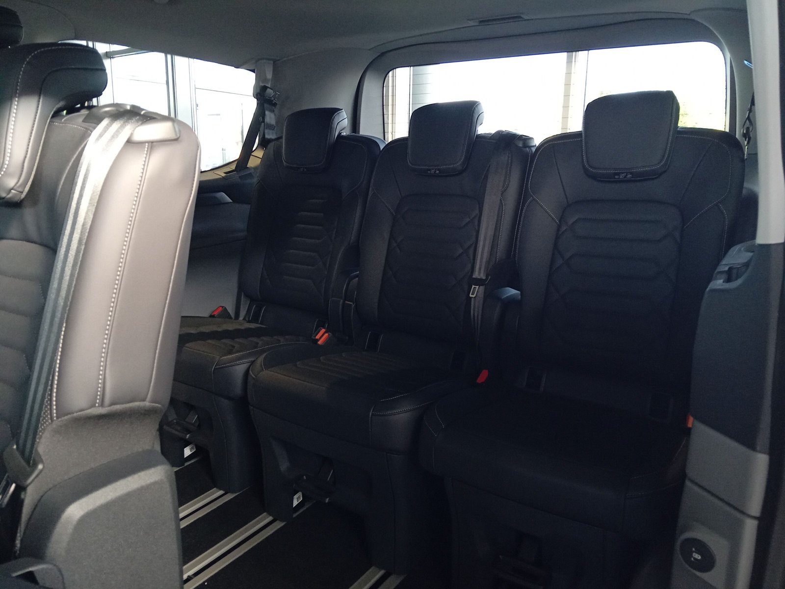 Ford Tourneo Custom 2.0 EcoBlue 320 L1 Titanium X FWD