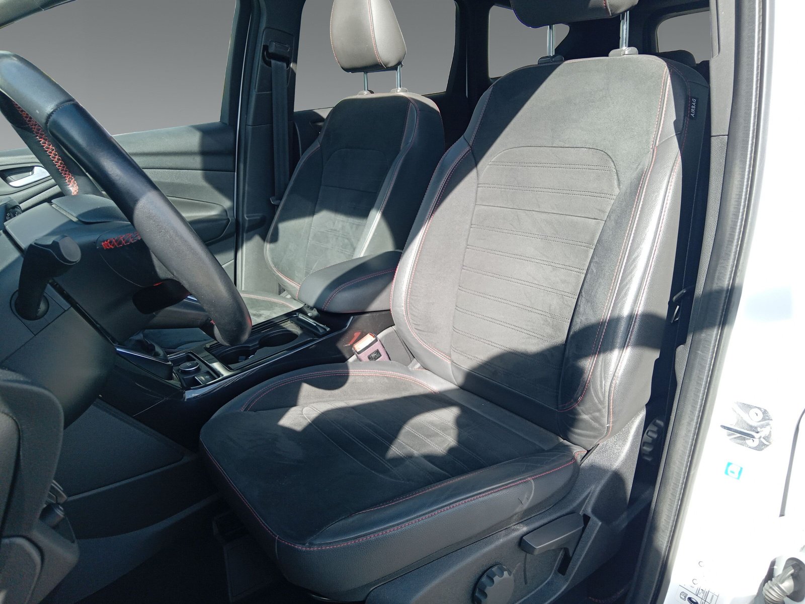 Ford Kuga 1.5 EcoBoost ST-Line KAMERA*