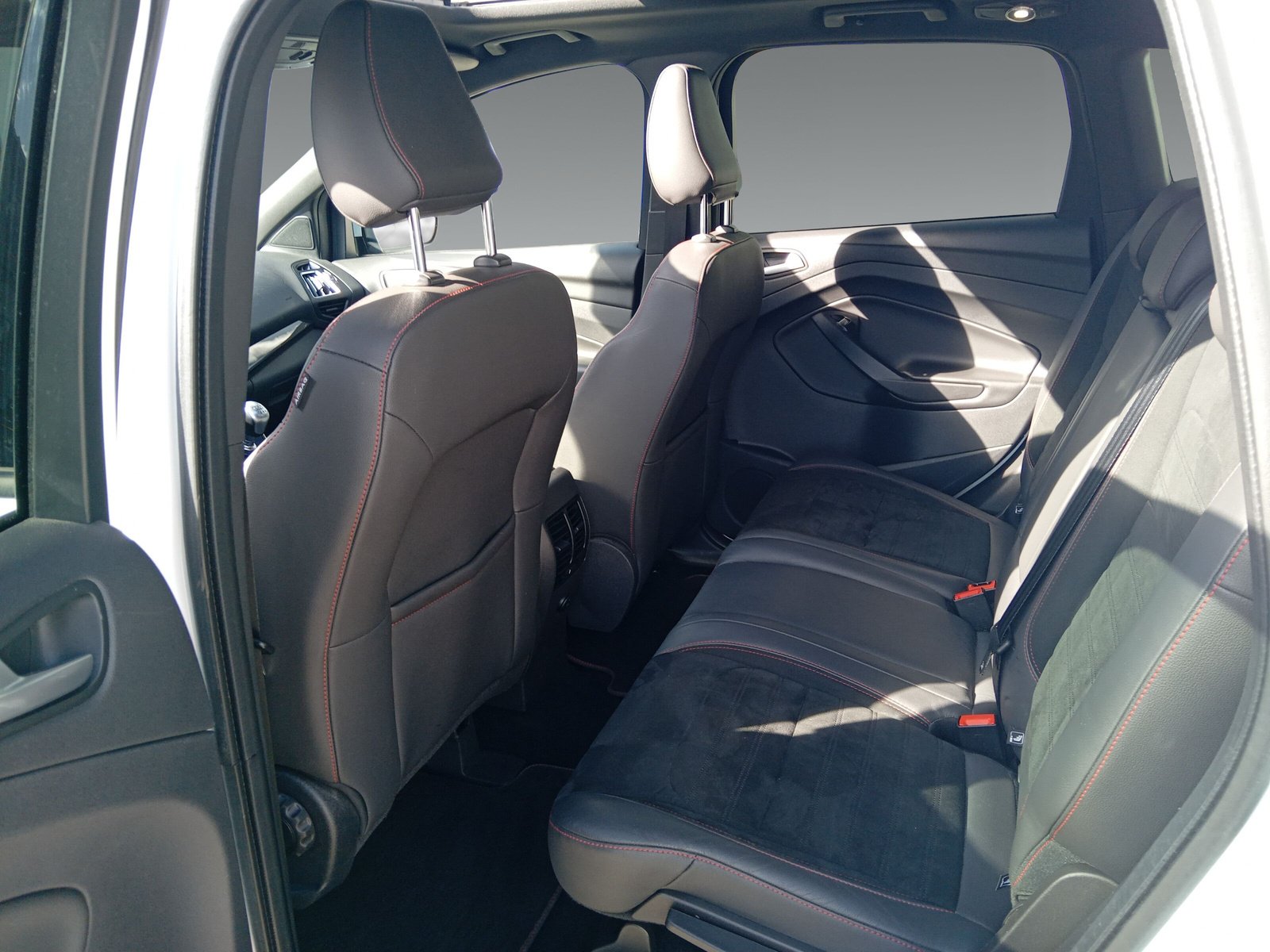 Ford Kuga 1.5 EcoBoost ST-Line KAMERA*